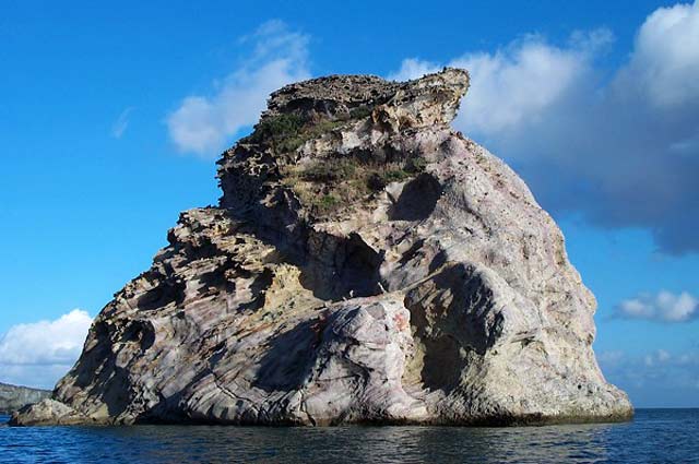 ISLET NEAR PSATHI - 