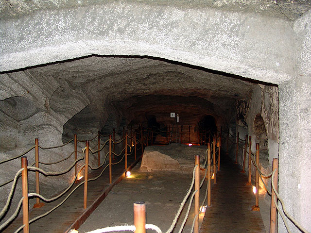 Milos catacombs - 